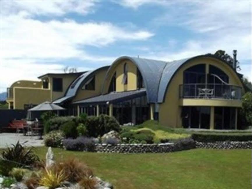 Kapitea Lodge Awatuna Bagian luar foto